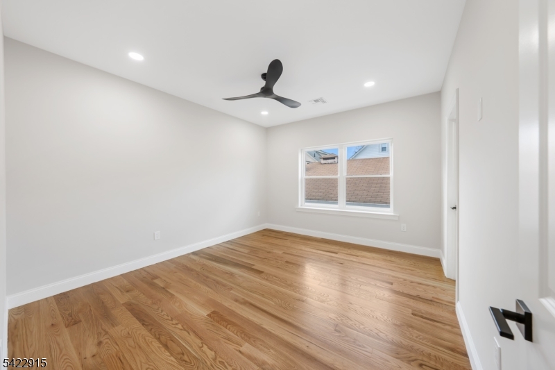 Elmora - Residential