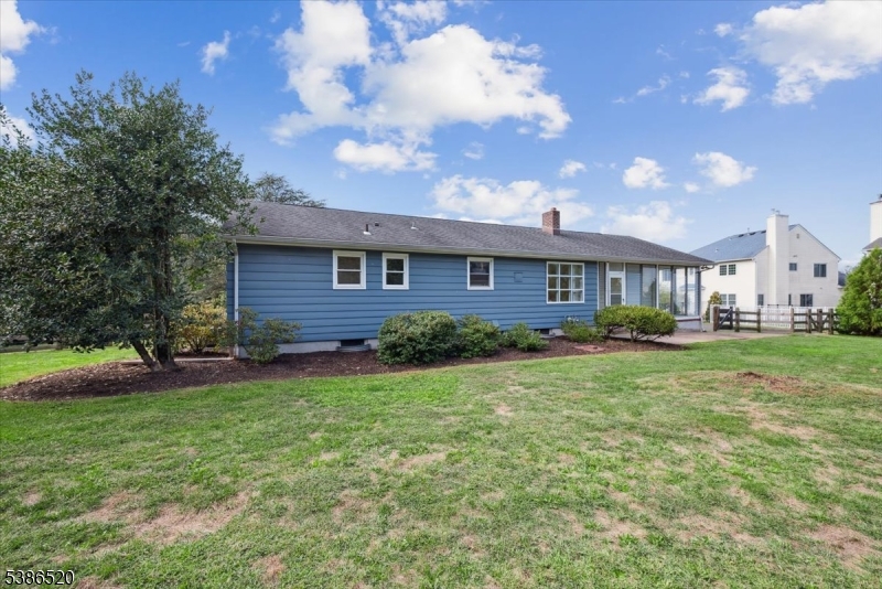 Bridgewater Twp., New Jersey 08807, United States, 3 Bedrooms Bedrooms, ,2 BathroomsBathrooms,Residential,Pending,216249