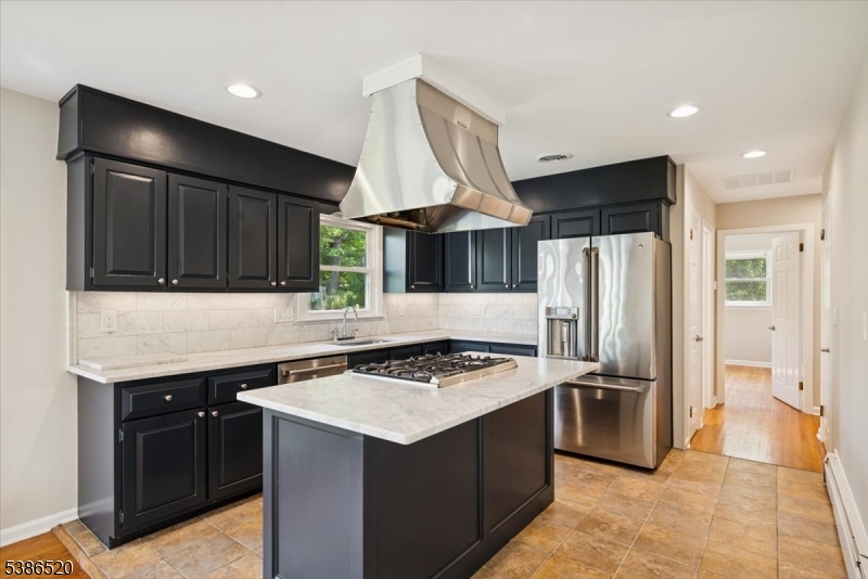 Bridgewater Twp., New Jersey 08807, United States, 3 Bedrooms Bedrooms, ,2 BathroomsBathrooms,Residential,Pending,216249