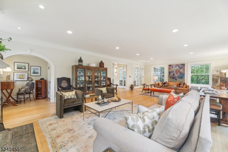 Montrose - Residential