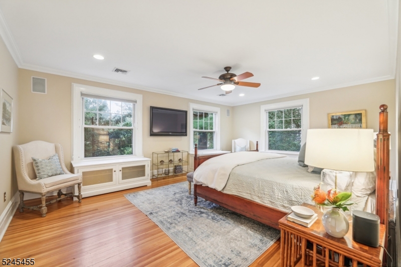 Montrose - Residential