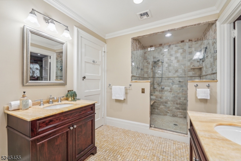 Montrose - Residential