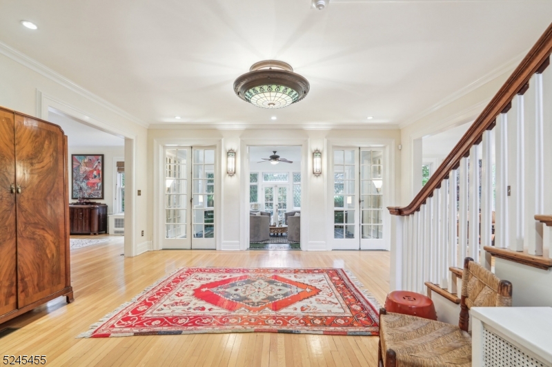 Montrose - Residential