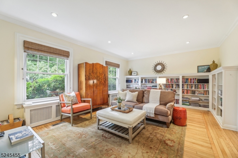 Montrose - Residential