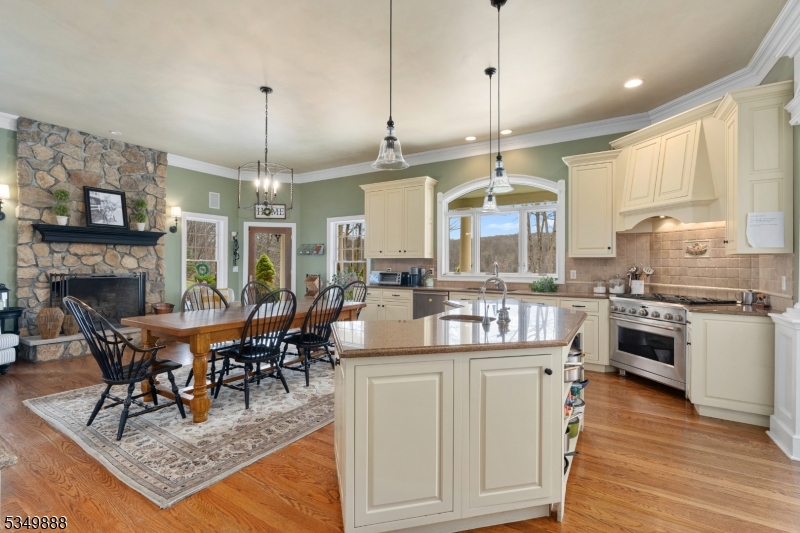 Sunset Lakes - Residential