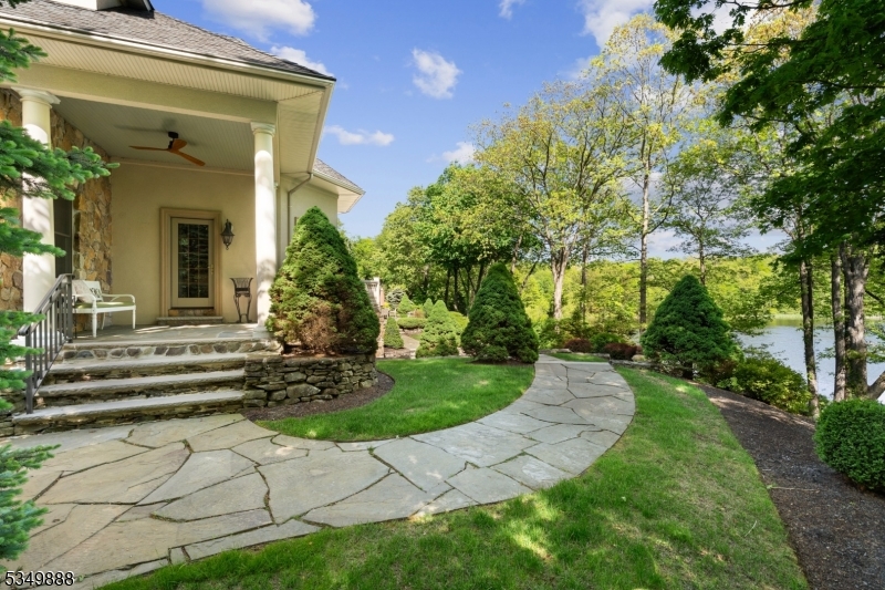 Sunset Lakes - Residential