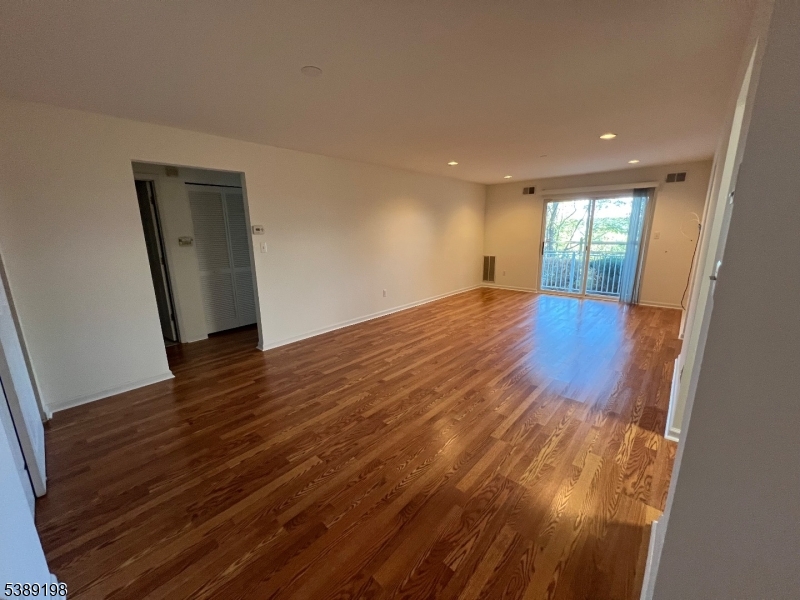 Seasons Glen - Residential