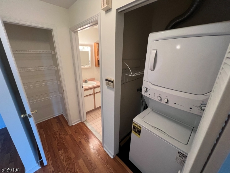 Seasons Glen - Residential