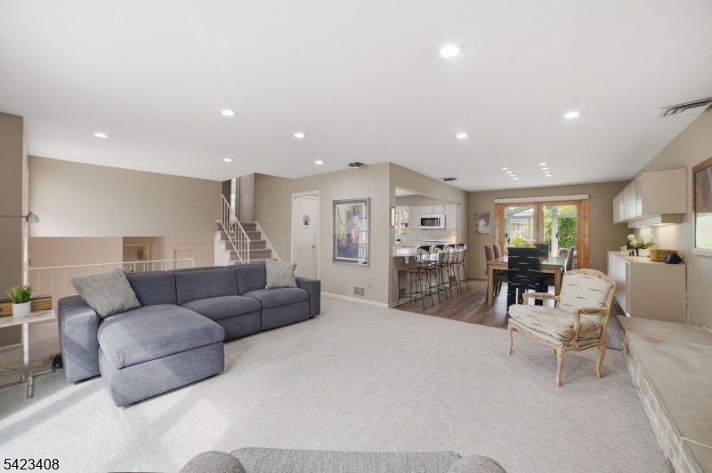 Broadlawn - Residential