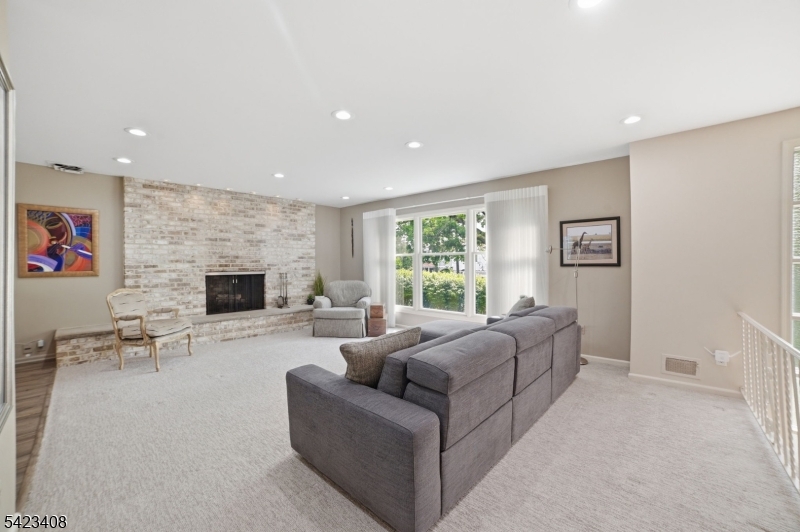 Broadlawn - Residential