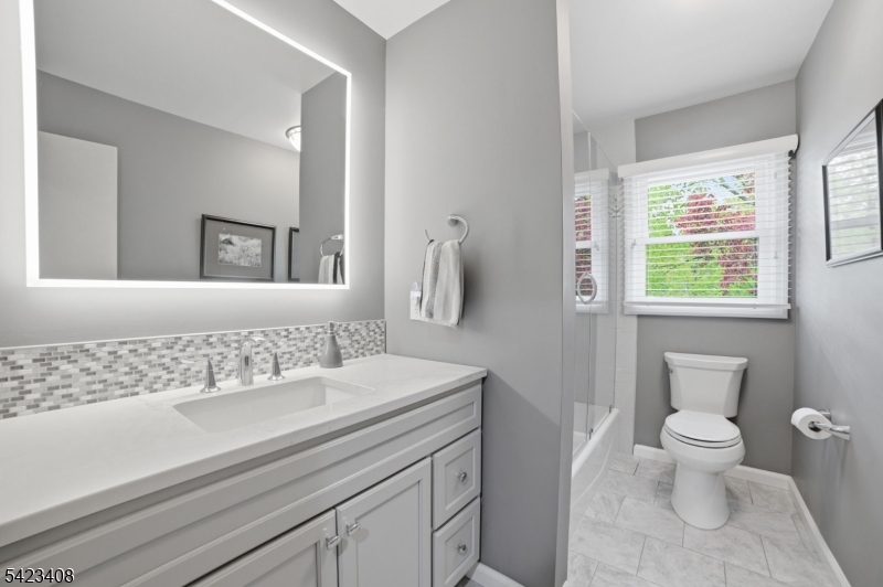 Broadlawn - Residential