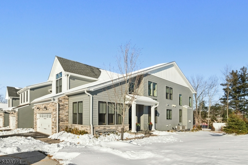 Carriages at Berkeley - Residential