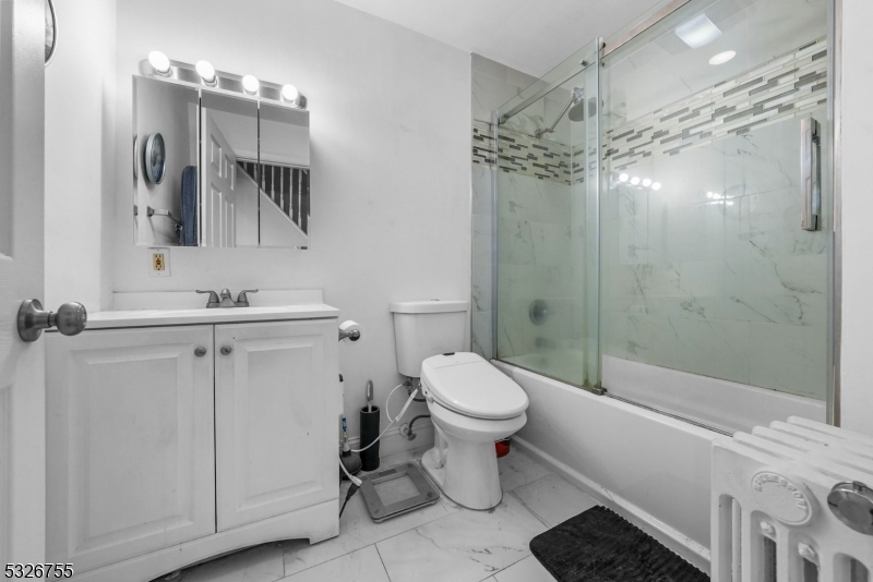 Manville Boro, New Jersey 08835, United States, 3 Bedrooms Bedrooms, ,2 BathroomsBathrooms,Residential,Active,24477