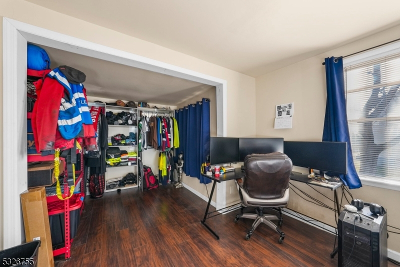 Manville Boro, New Jersey 08835, United States, 3 Bedrooms Bedrooms, ,2 BathroomsBathrooms,Residential,Active,24477