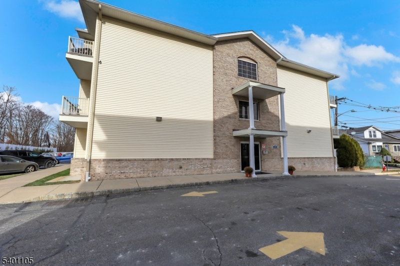 Saw Mill Commons - Residential