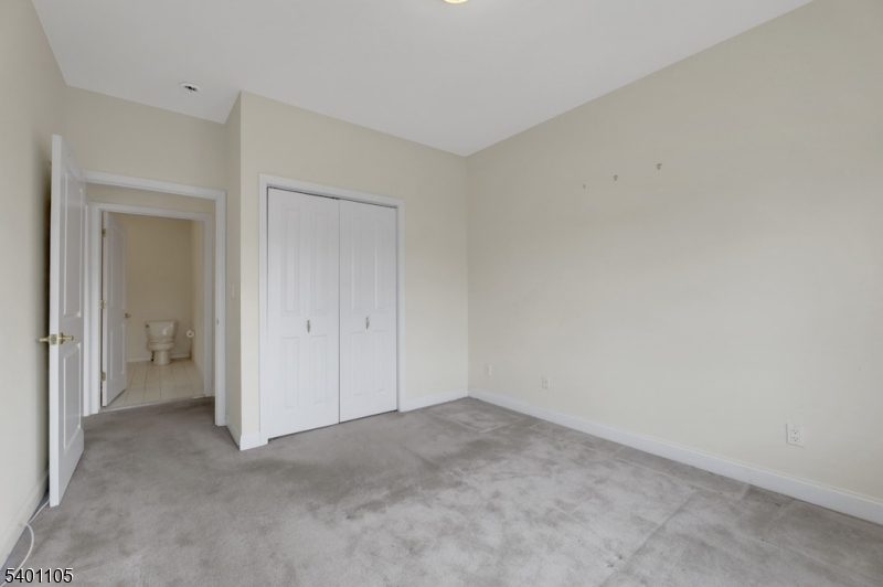 Saw Mill Commons - Residential