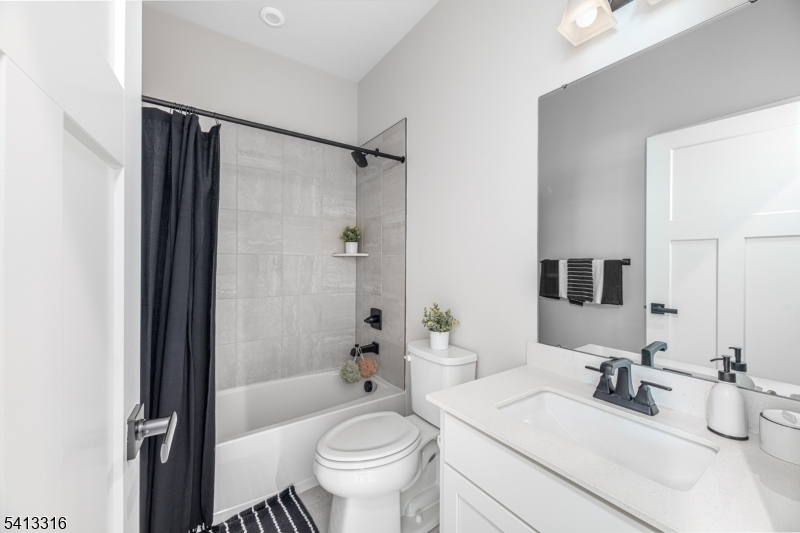 Hackettstown Crossing - Residential