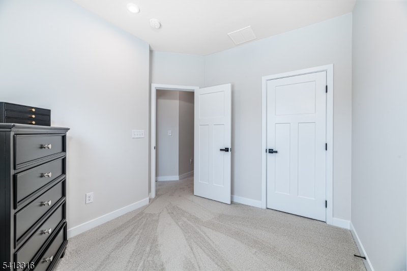 Hackettstown Crossing - Residential