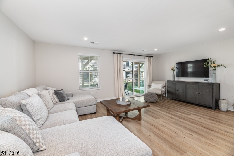 Hackettstown Crossing - Residential