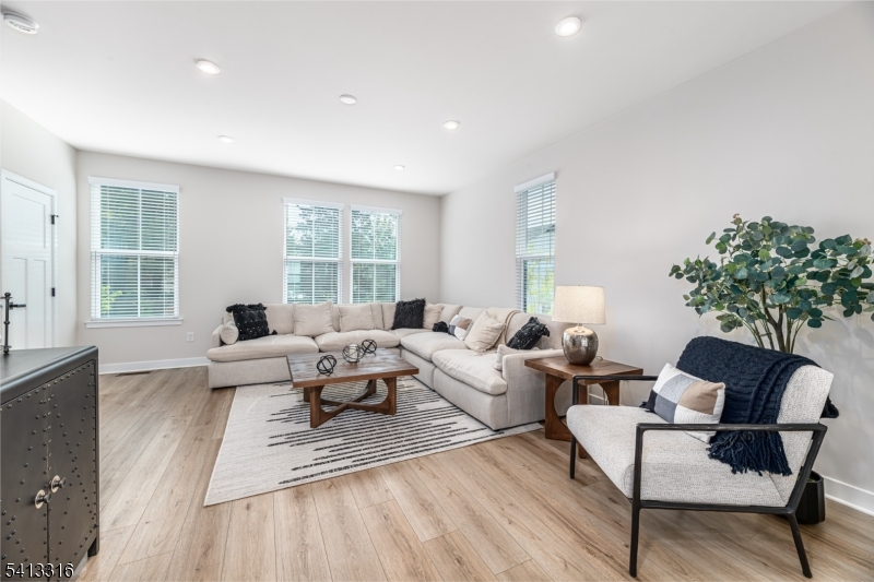 Hackettstown Crossing - Residential