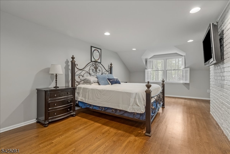 Baltusrol Top - Residential