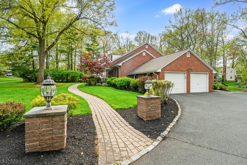 Baltusrol Top - Residential