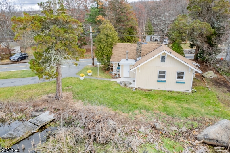 Gordon Lakes - Residential