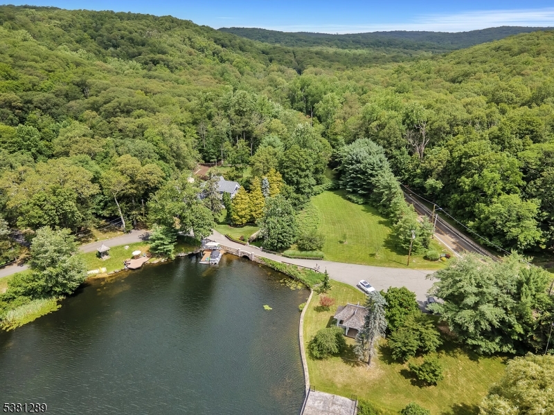 Kampfe Lake - Residential