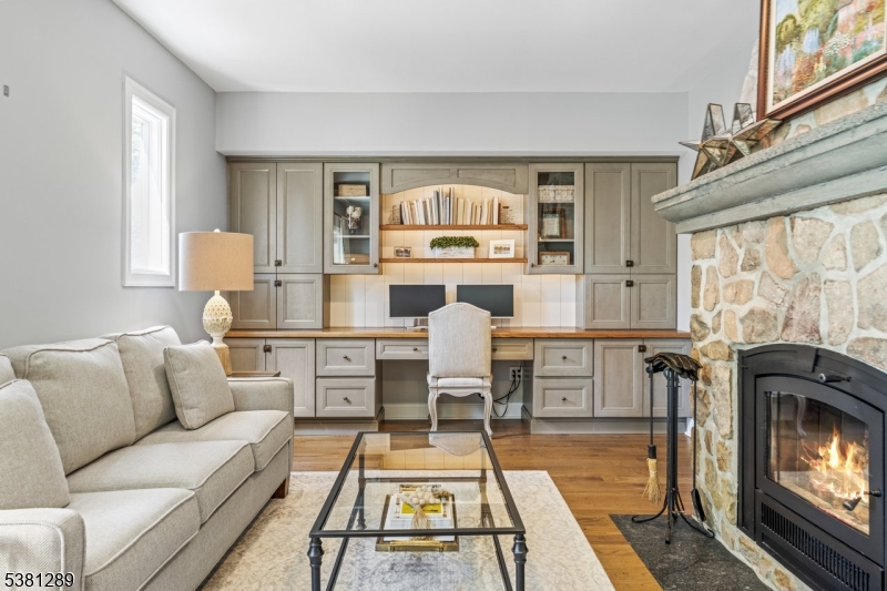 Kampfe Lake - Residential