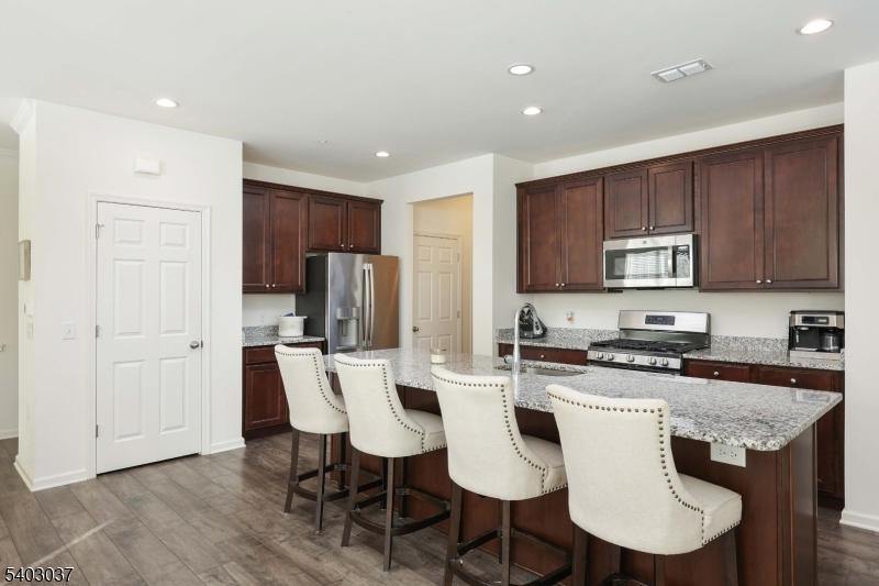 Meadow Brook Hillsborough - Residential