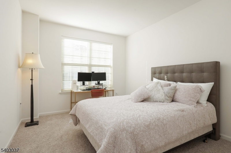 Meadow Brook Hillsborough - Residential