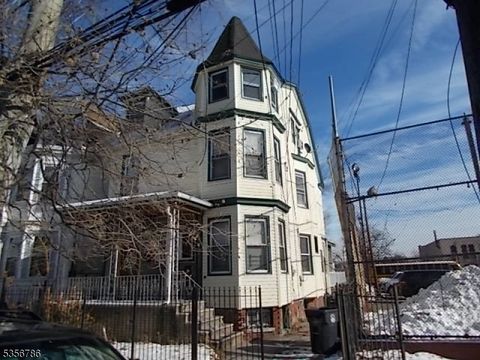 129 Wakeman Ave Newark City NJ 07104