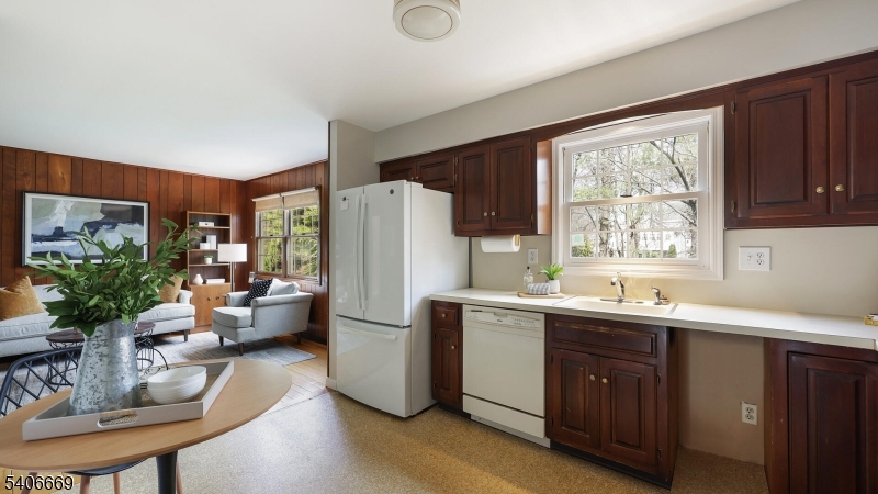 Cowperthwaite Square - Residential