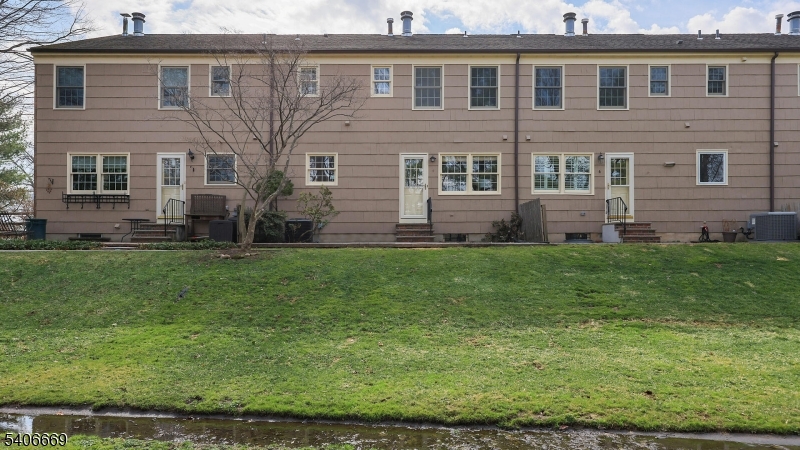 Cowperthwaite Square - Residential