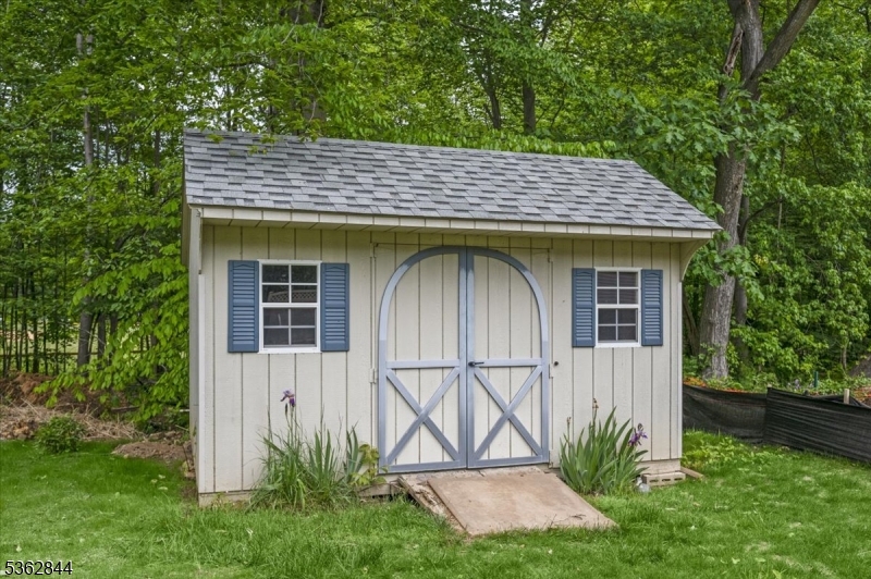 Cedar Knolls - Residential Lease