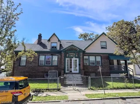 MLS: 3957307