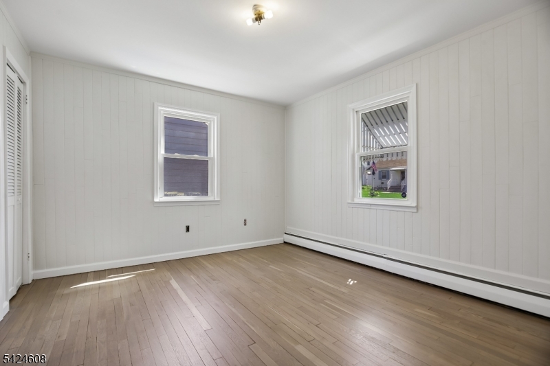 Chain O'Hills - Residential