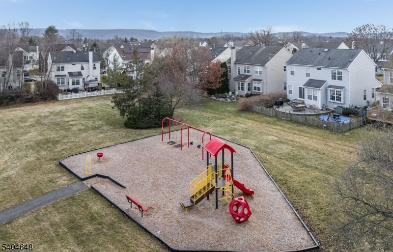 Greenwich Chase - Residential