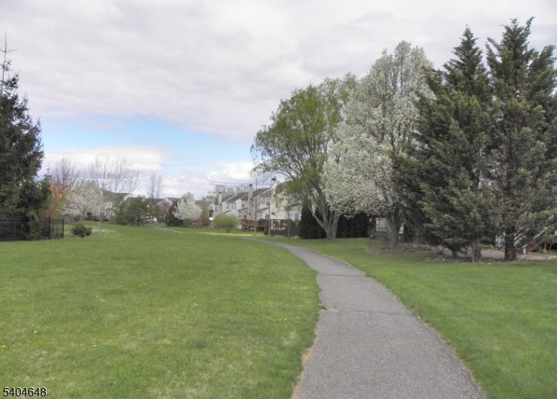 Greenwich Chase - Residential