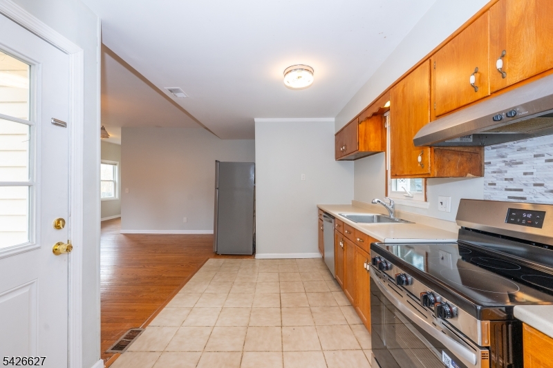 Lake Hiawatha - Residential Lease