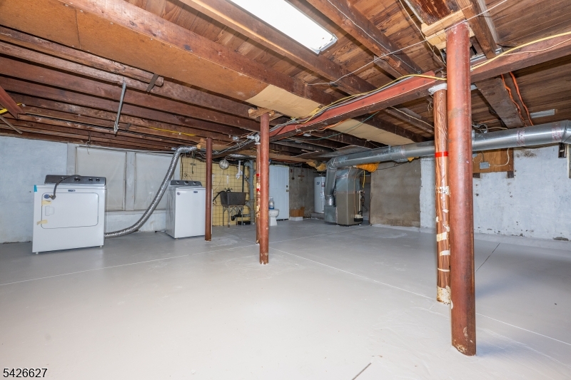 Lake Hiawatha - Residential Lease