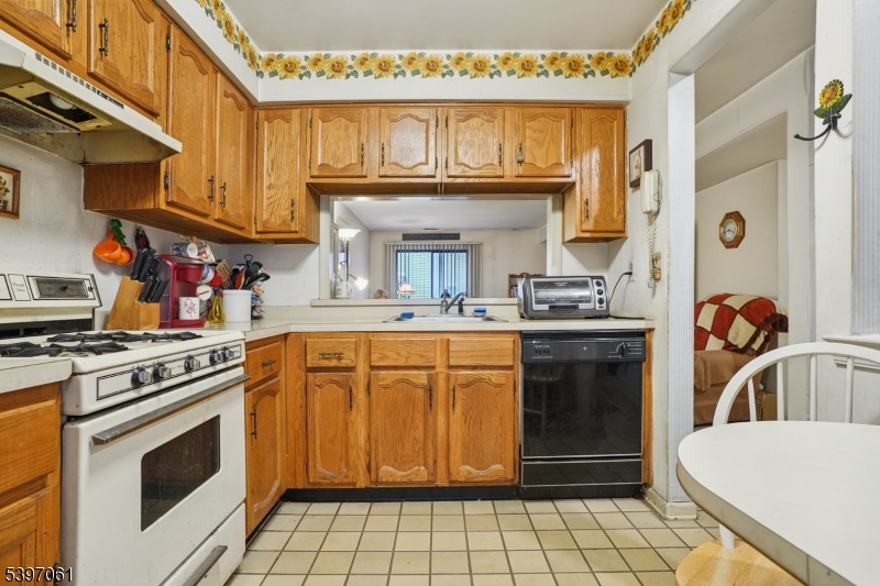 Woodbridge Commons - Residential