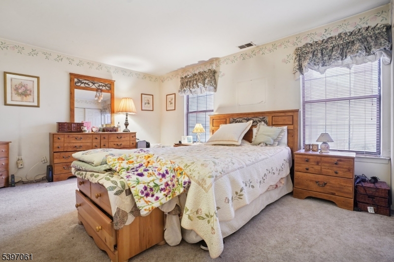 Woodbridge Commons - Residential