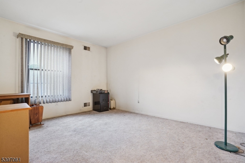 Woodbridge Commons - Residential