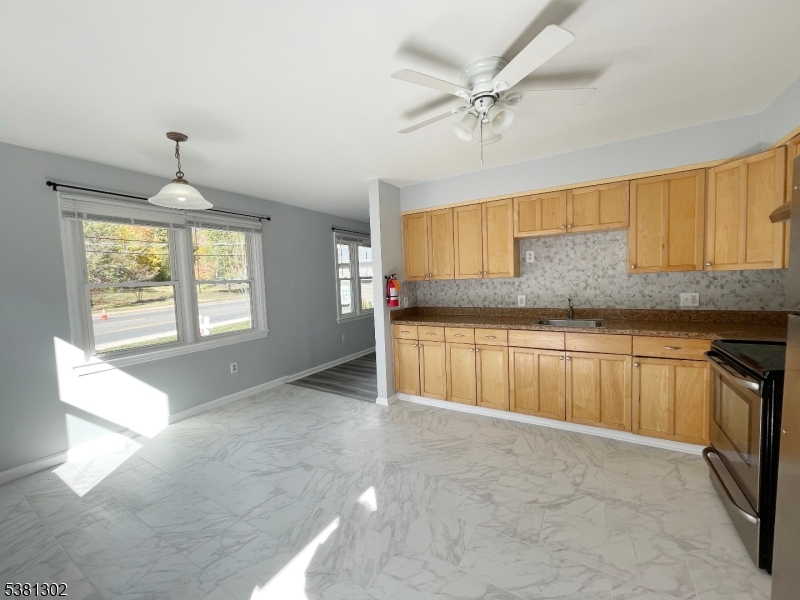 Lakeside Landing Apartments - Residential Lease