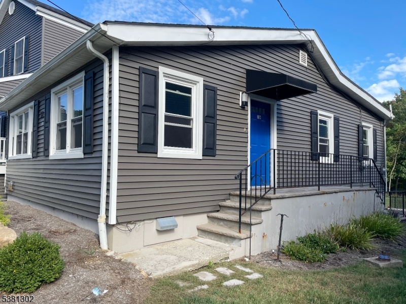 Lakeside Landing Apartments - Residential Lease