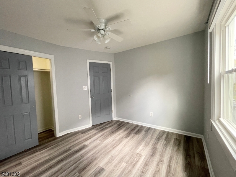 Lakeside Landing Apartments - Residential Lease