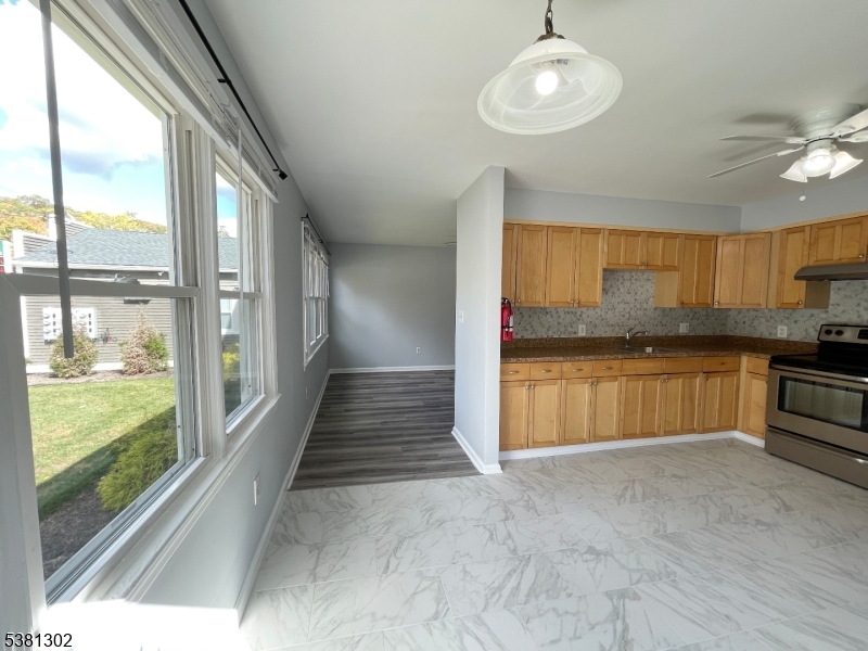 Lakeside Landing Apartments - Residential Lease