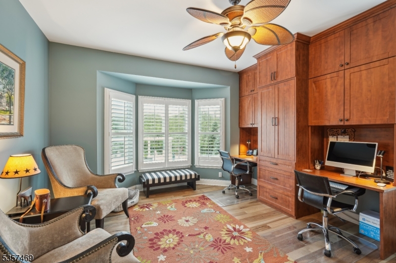 Ironia - Residential