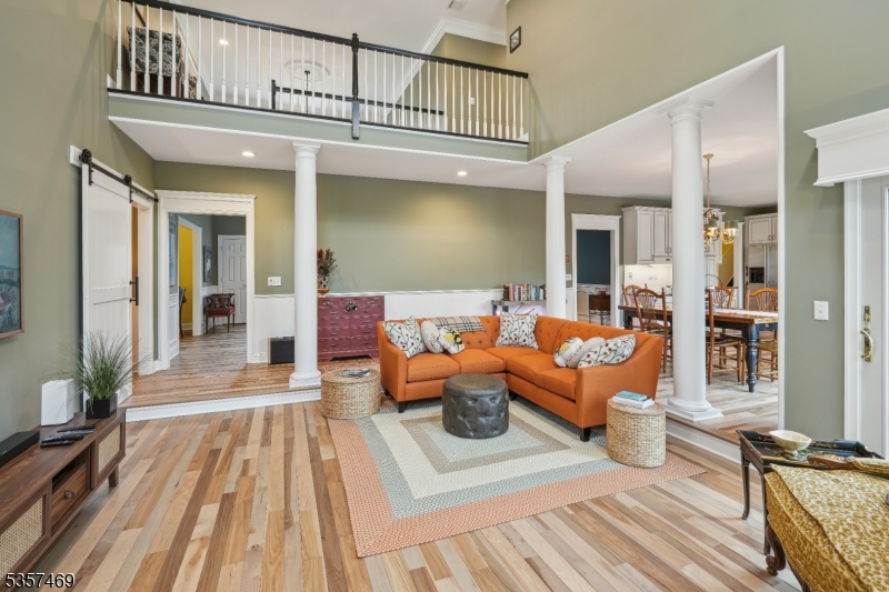 Ironia - Residential